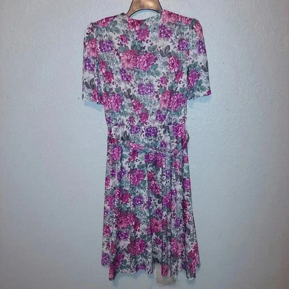 Whirlaway Frocks Belted Floral Retro Dress Puff Sleeve Button Details Size 14P - Picture 2 of 9